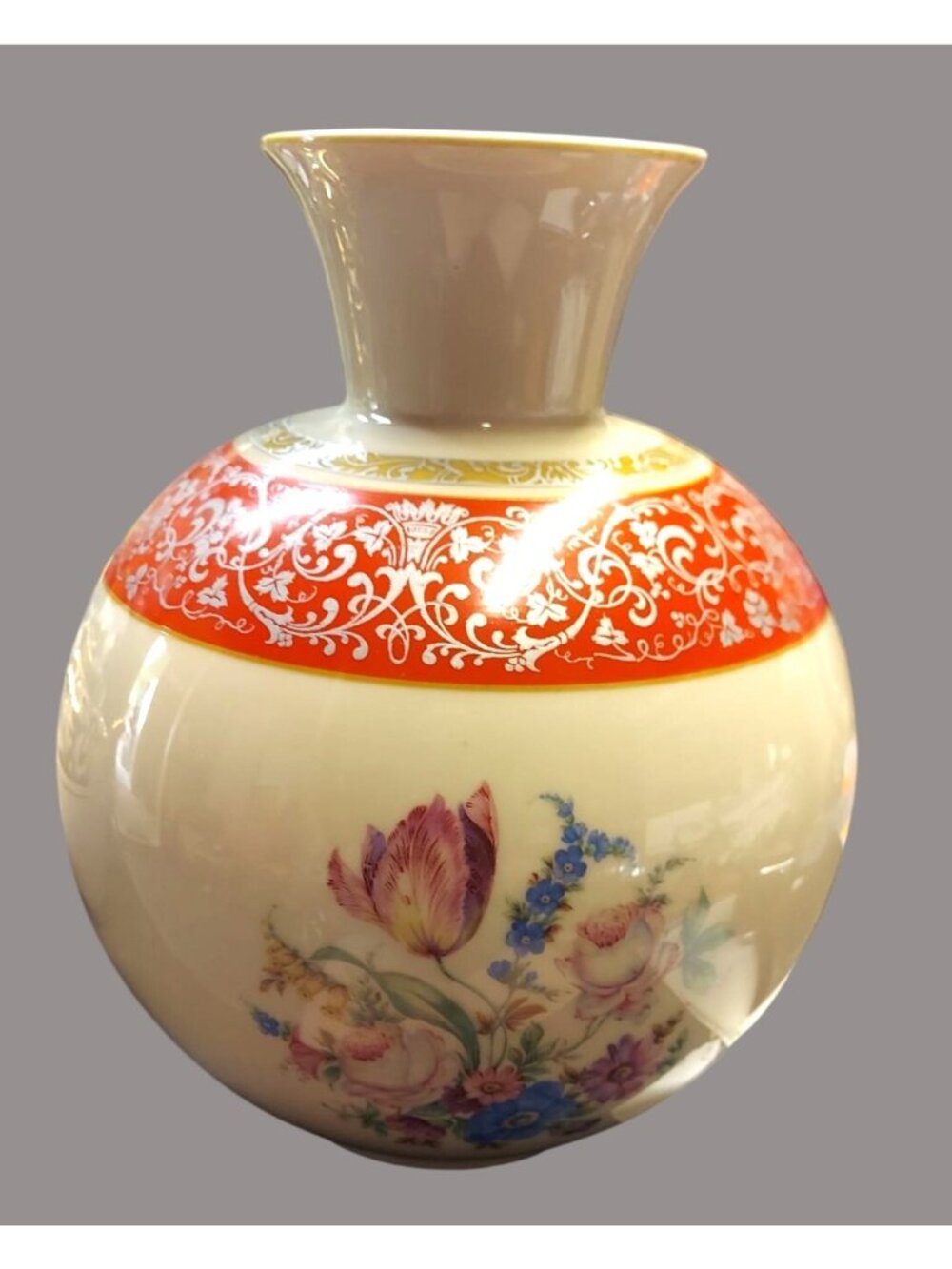 Rosenthal Bahnhof Selb Germany Vase Floral & Scroll Pattern 8" Tall Ivory